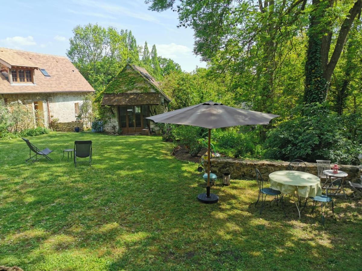 Domaine De La Folicoeur Otel Sainte-Colombe-près-Vernon Dış mekan fotoğraf